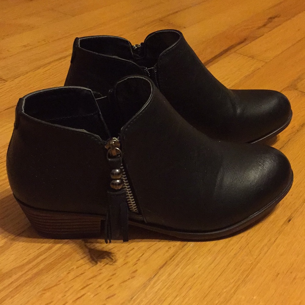 Black Tassel Booties
